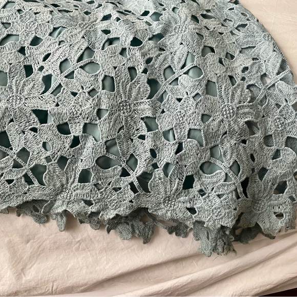 Full length Vera Wang light blue dress (size 6) - Picture 4 of 5